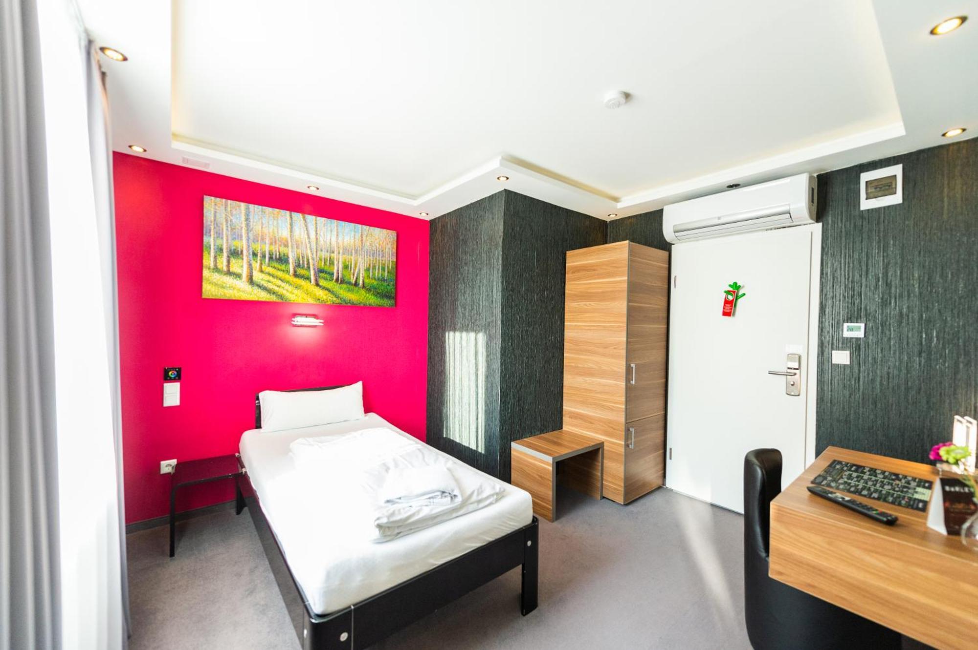 Stay-Inn Bielefeld Zentrum Екстериор снимка
