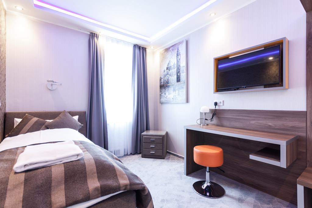 Stay-Inn Bielefeld Zentrum Екстериор снимка